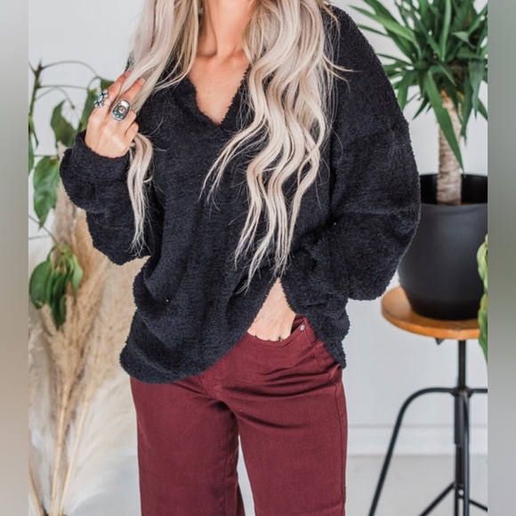 HEIMISH SHERPA PULLOVER - Picture 1 of 4